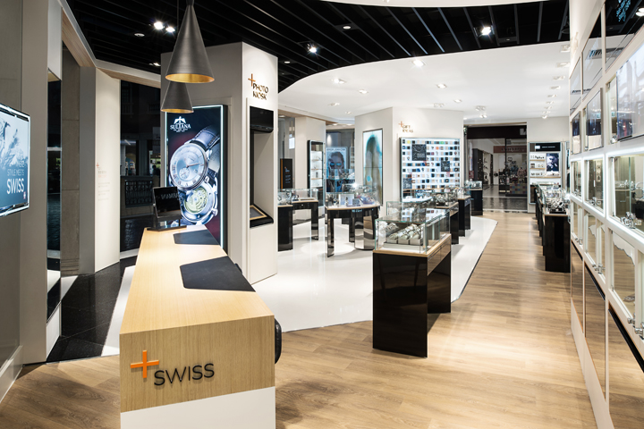 WSI鐘表旗艦店展柜案例(圖1) WSI鐘表旗艦店展柜案例(圖1)